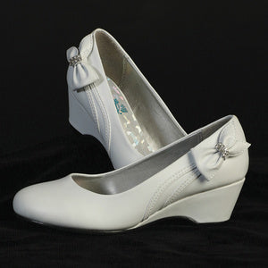 Gina Girls Shoe w/ Wedge Heel & Side Bow